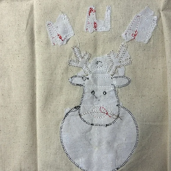 MUDPIE Set Of 2 Christmas HandTowels NEW Embroidered 3D Reindeer Dangle Leg Gift - Picture 9 of 14